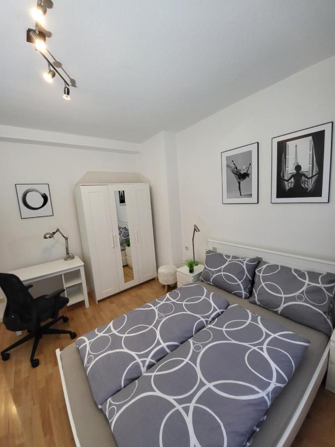 Apartment Naehe Duesseldorf Messe Expo, Airport, Train Station Duisburg