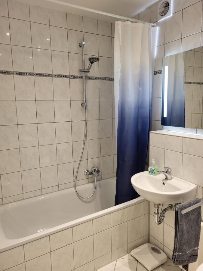Appartement Naehe Duesseldorf Messe Expo, Airport, Train Station *